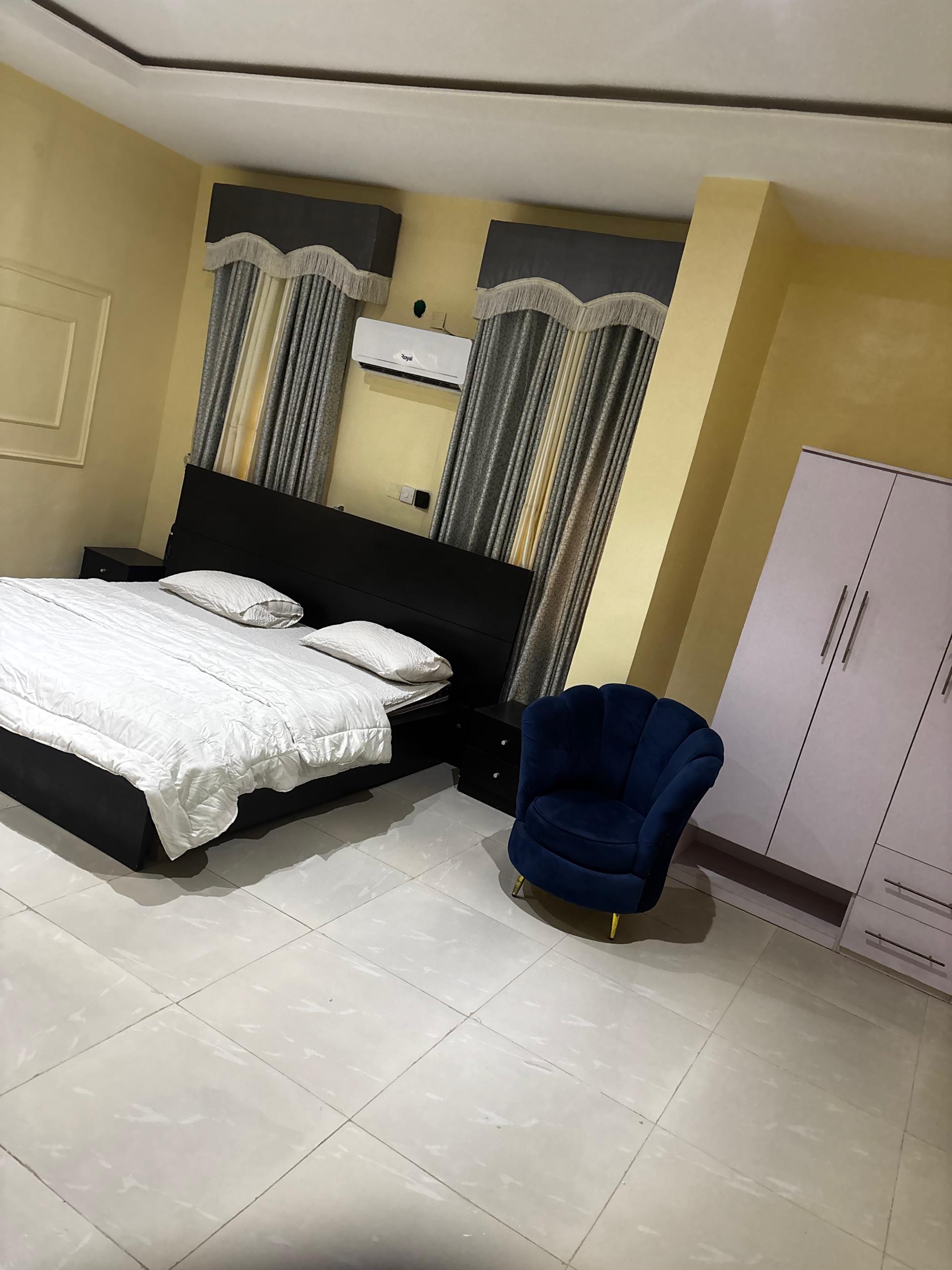 Modern Bedroom Retreat